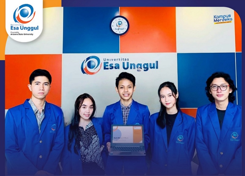 Universitas Esa Unggul Medali YNSF 2023